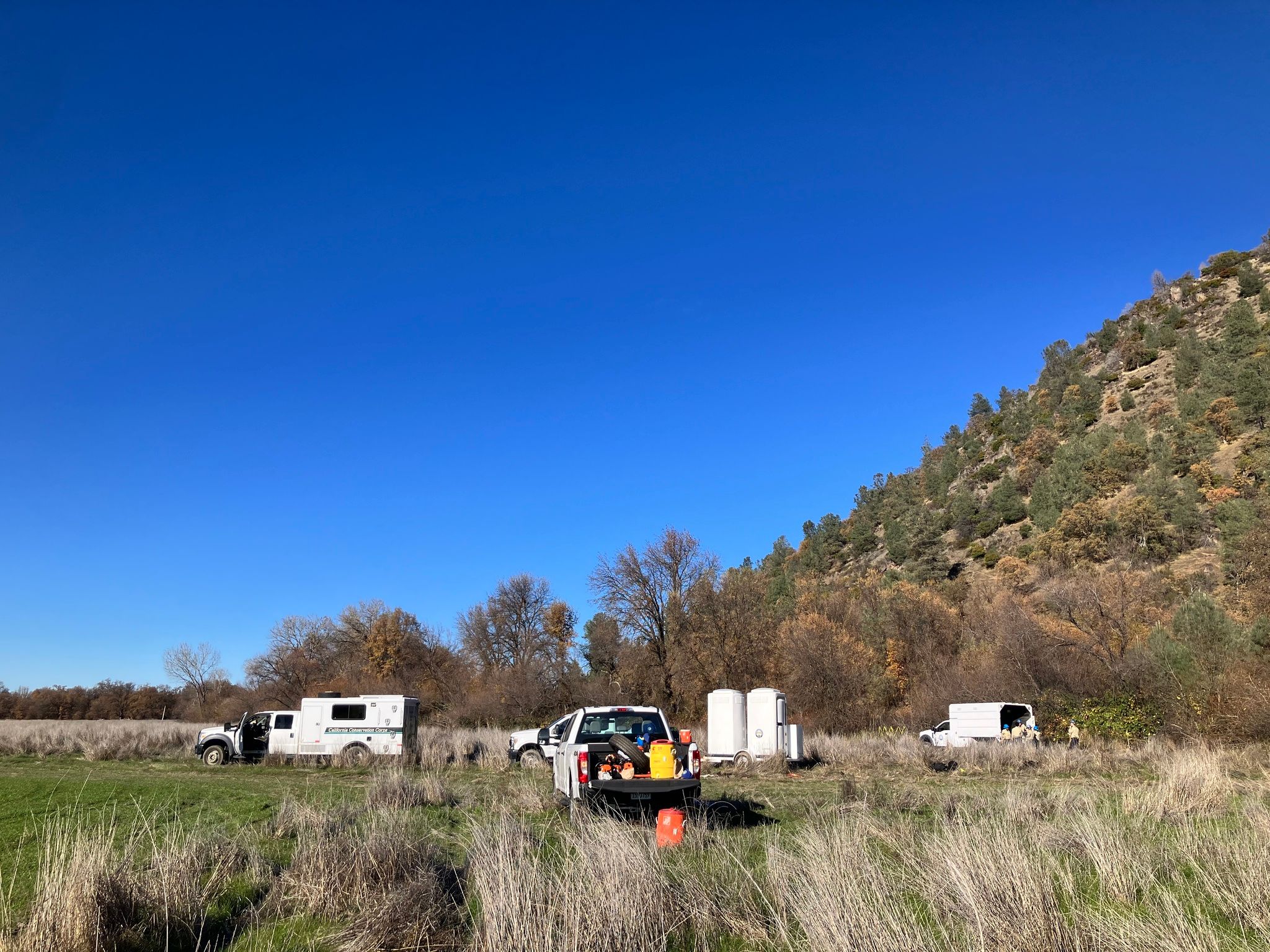 California Conservation Corps preparing to remove vegetation and trash from Cole Creek (December 2025)