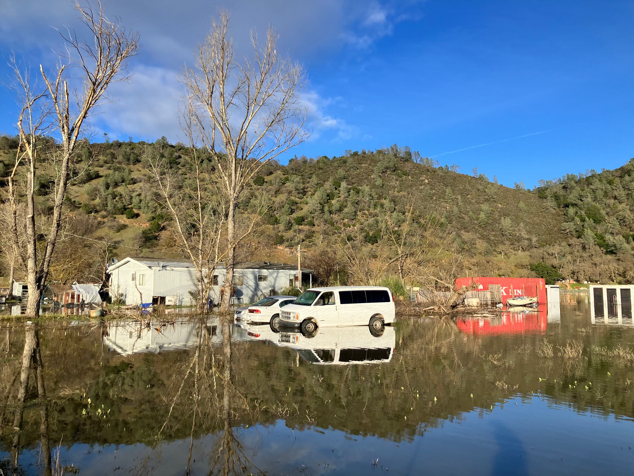Vehicles stranded in their parking places (February 2024)